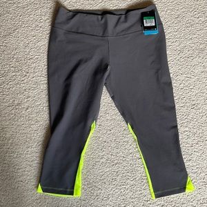 Nike Capri Training Leggings